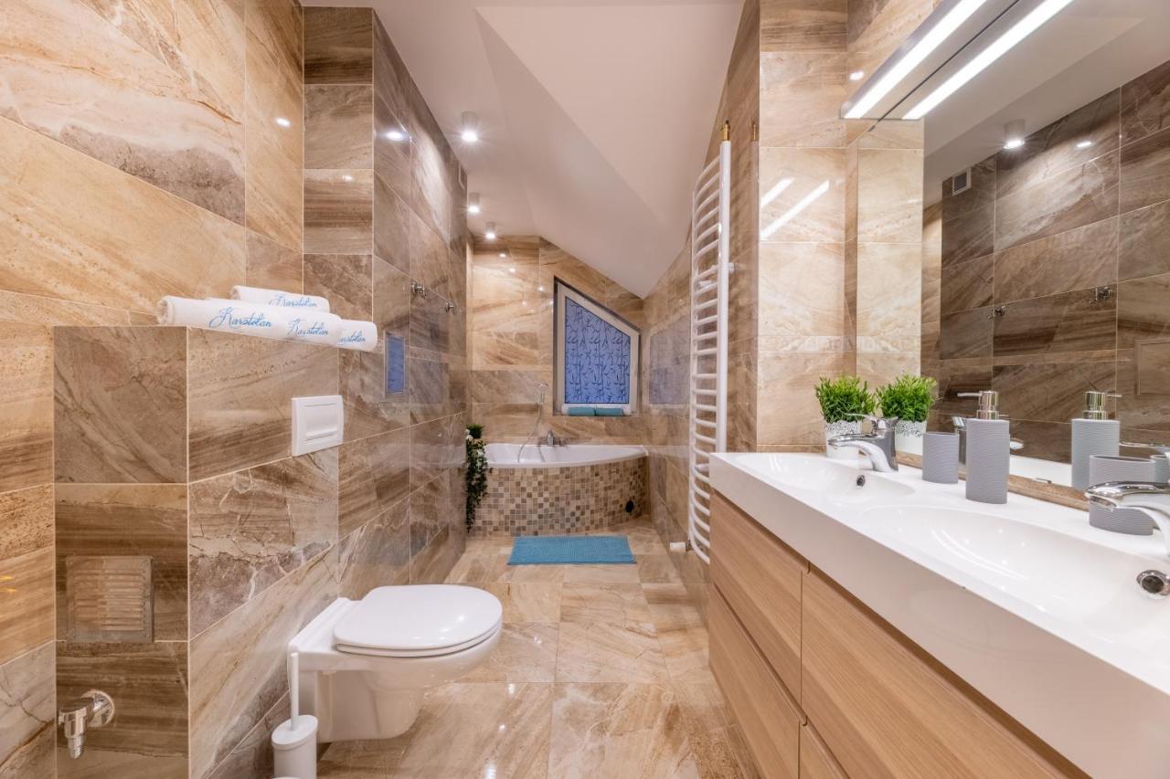 Apartament Kasztelan II Ustrzyki Dolne Exteriör bild