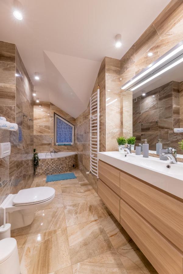 Apartament Kasztelan II Ustrzyki Dolne Exteriör bild