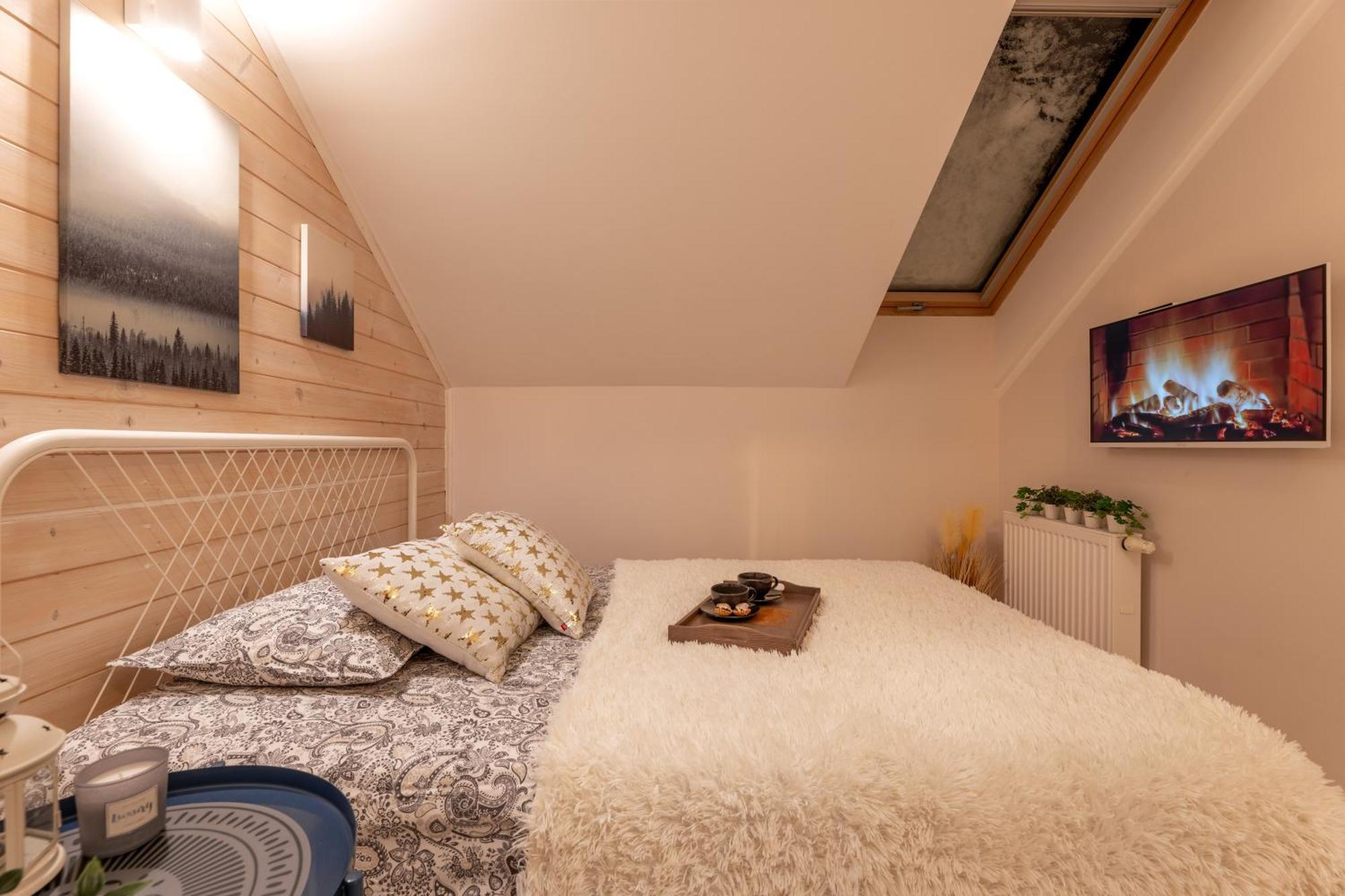 Apartament Kasztelan II Ustrzyki Dolne Exteriör bild